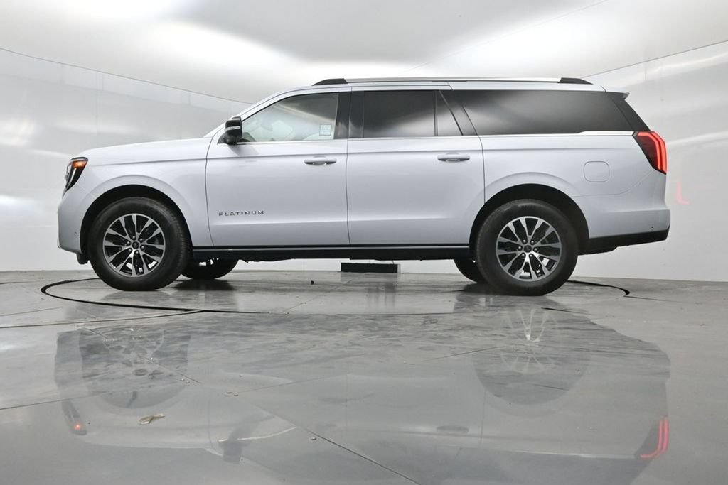 Used 2025 Ford Expedition Max Platinum AWD/4WD image 60