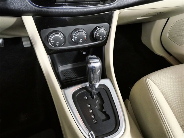 Used 2013 Chrysler 200 Touring image 17