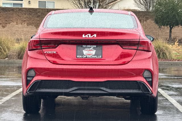 Certified 2022 Kia Forte LXS image 7