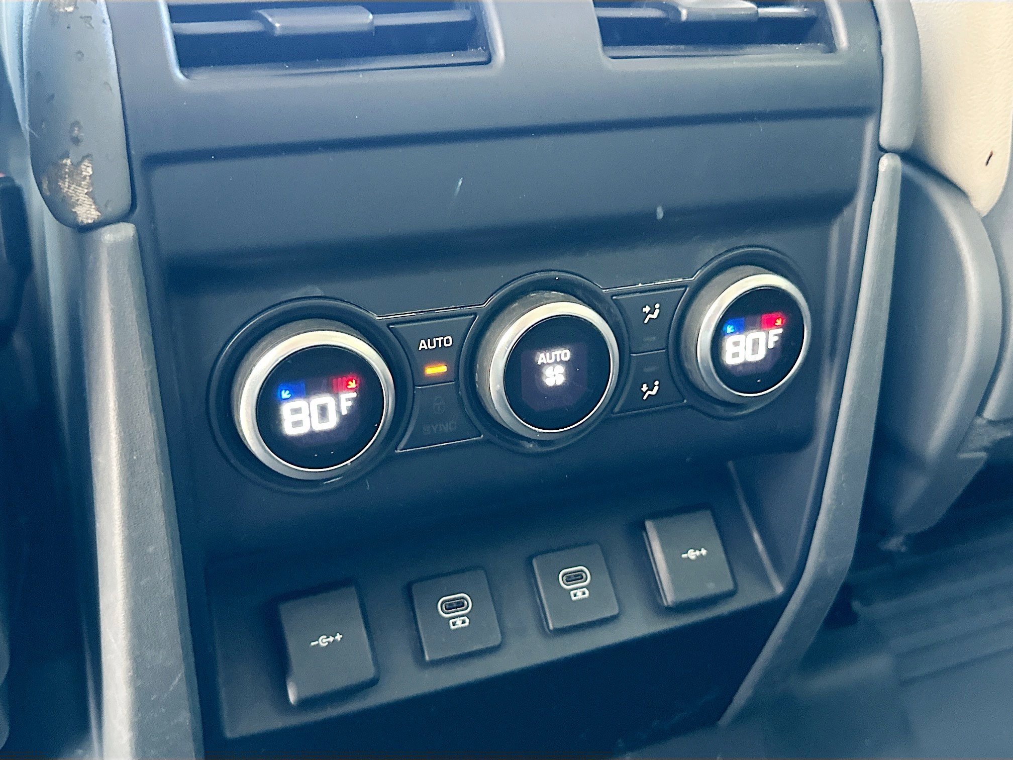 Used 2021 Land Rover Defender 110 S image 24