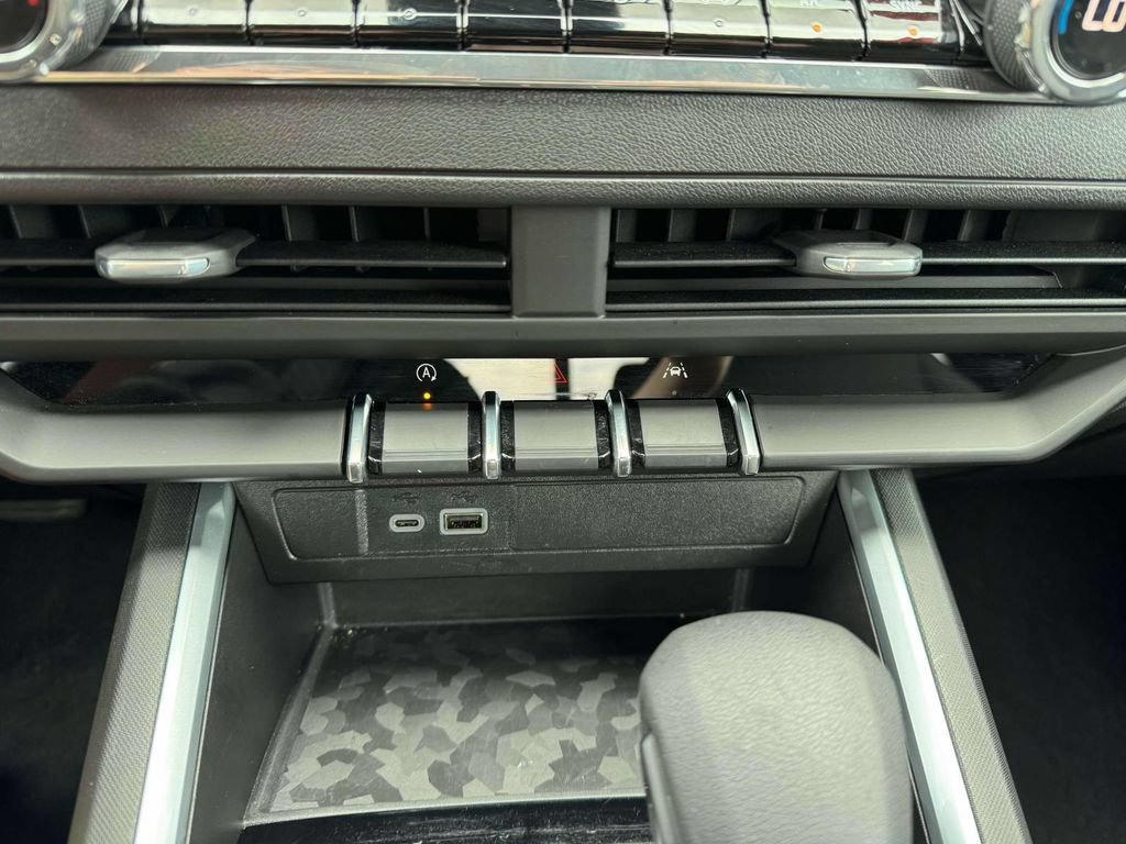 Used 2026 Chevrolet Colorado Trail Boss AWD/4WD image 30