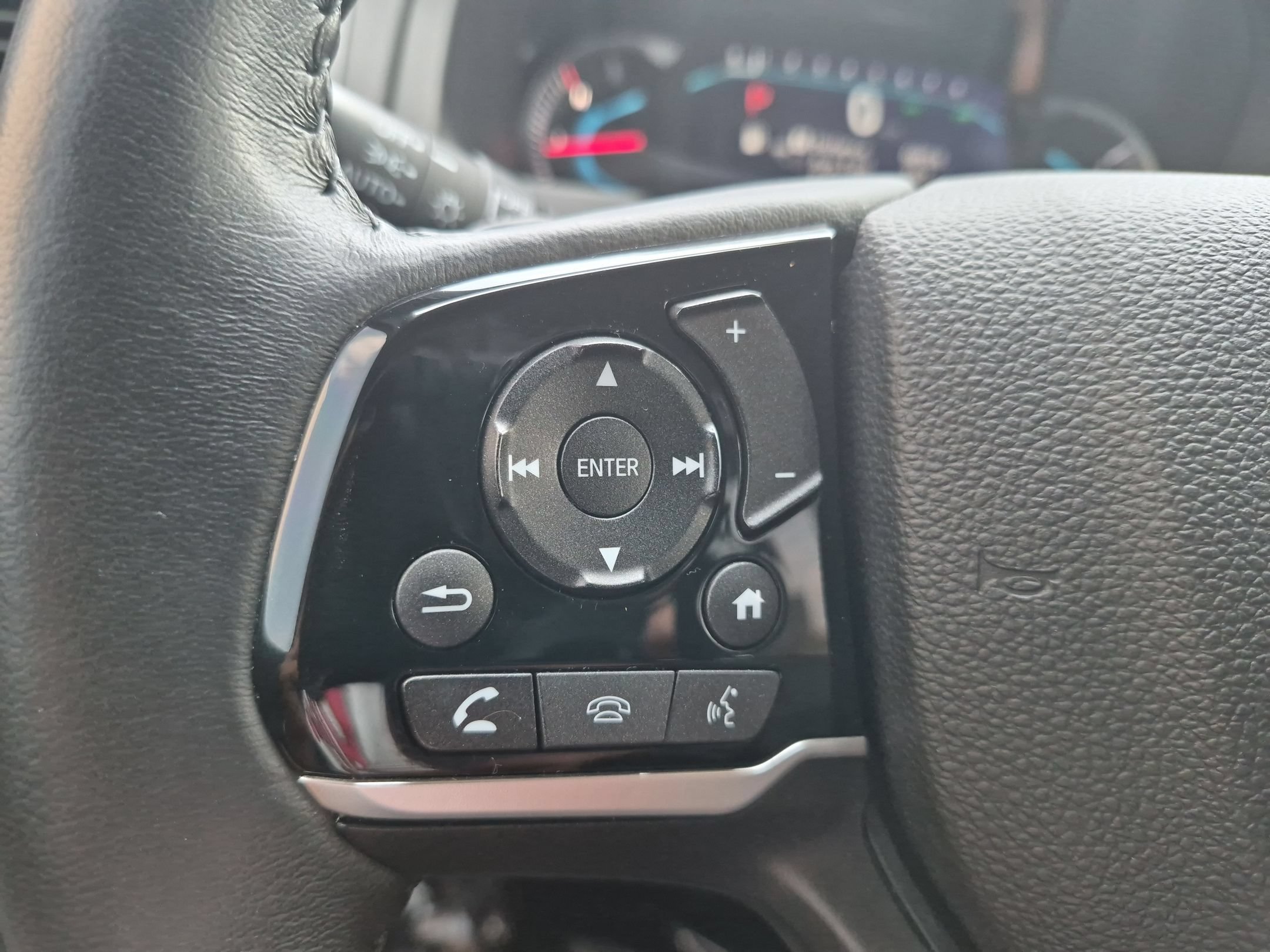 Certified 2022 Honda Pilot Touring image 14