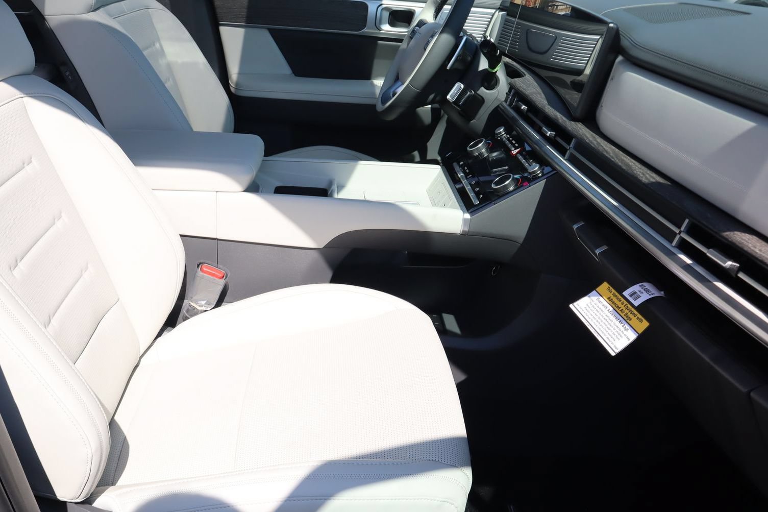 New 2027 Hyundai Santa Fe Calligraphy w/ Tow & Go Package FWD image 20