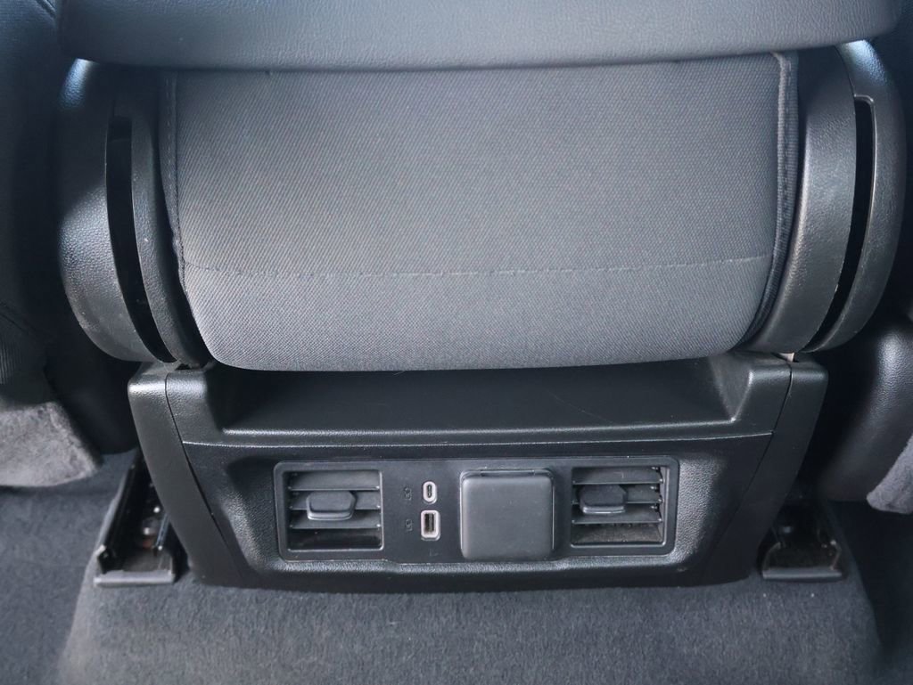 Used 2025 Chevrolet Silverado 1500 LT AWD/4WD image 24