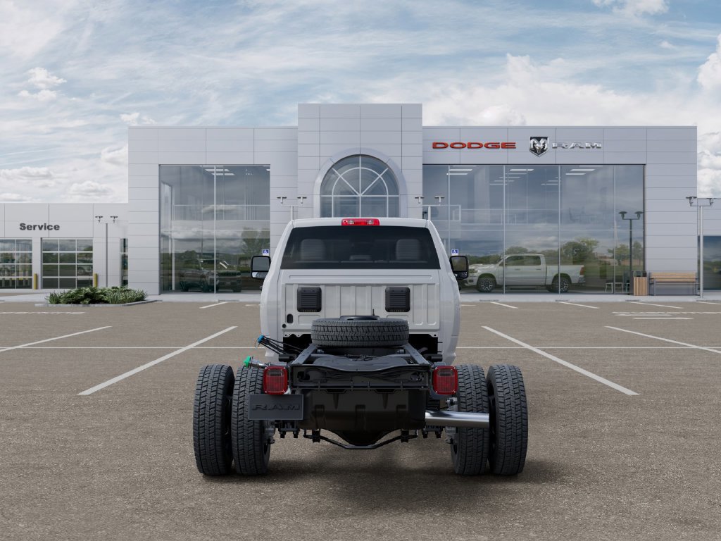 New 2026 RAM 5500 Tradesman AWD/4WD image 8