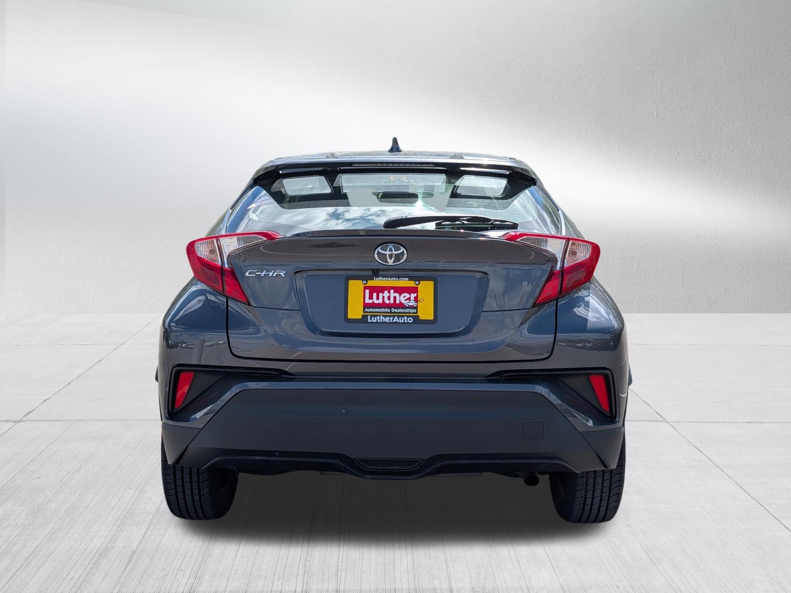 Used 2021 Toyota C-HR LE FWD image 6