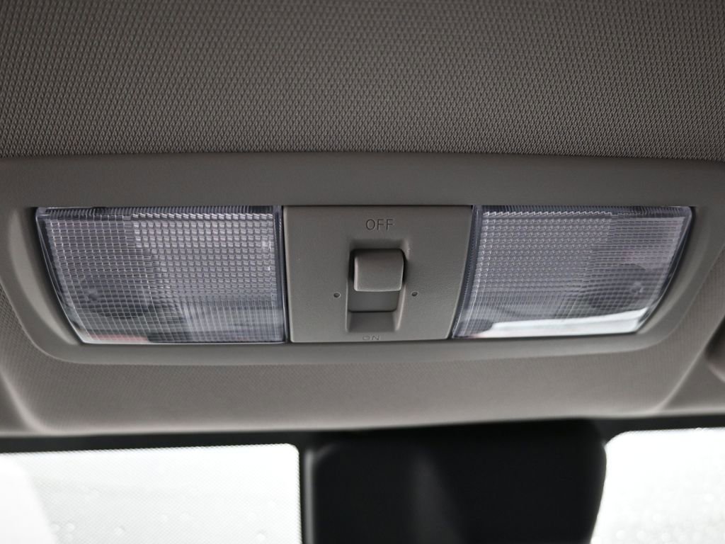 Used 2022 Nissan Frontier SV image 22