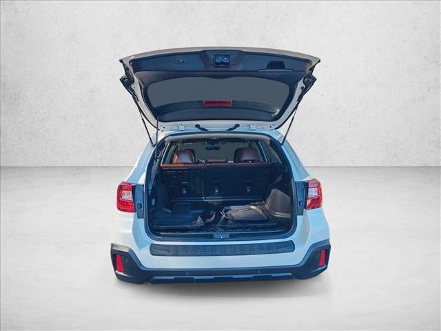 Used 2019 Subaru Outback 2.5i Touring w/ Popular Package #3A image 7