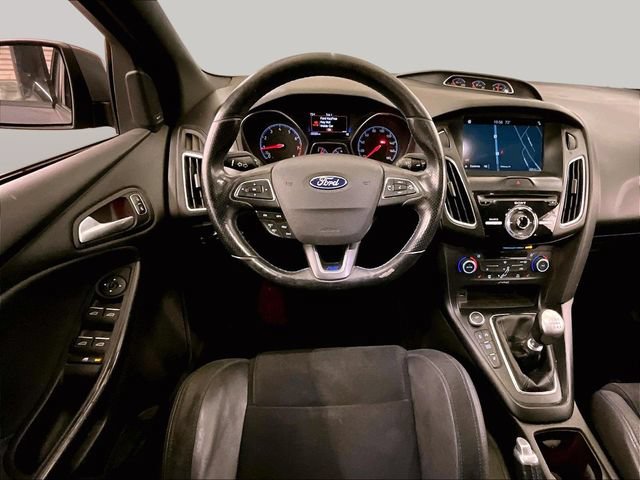 Used 2017 Ford Focus RS AWD/4WD image 5