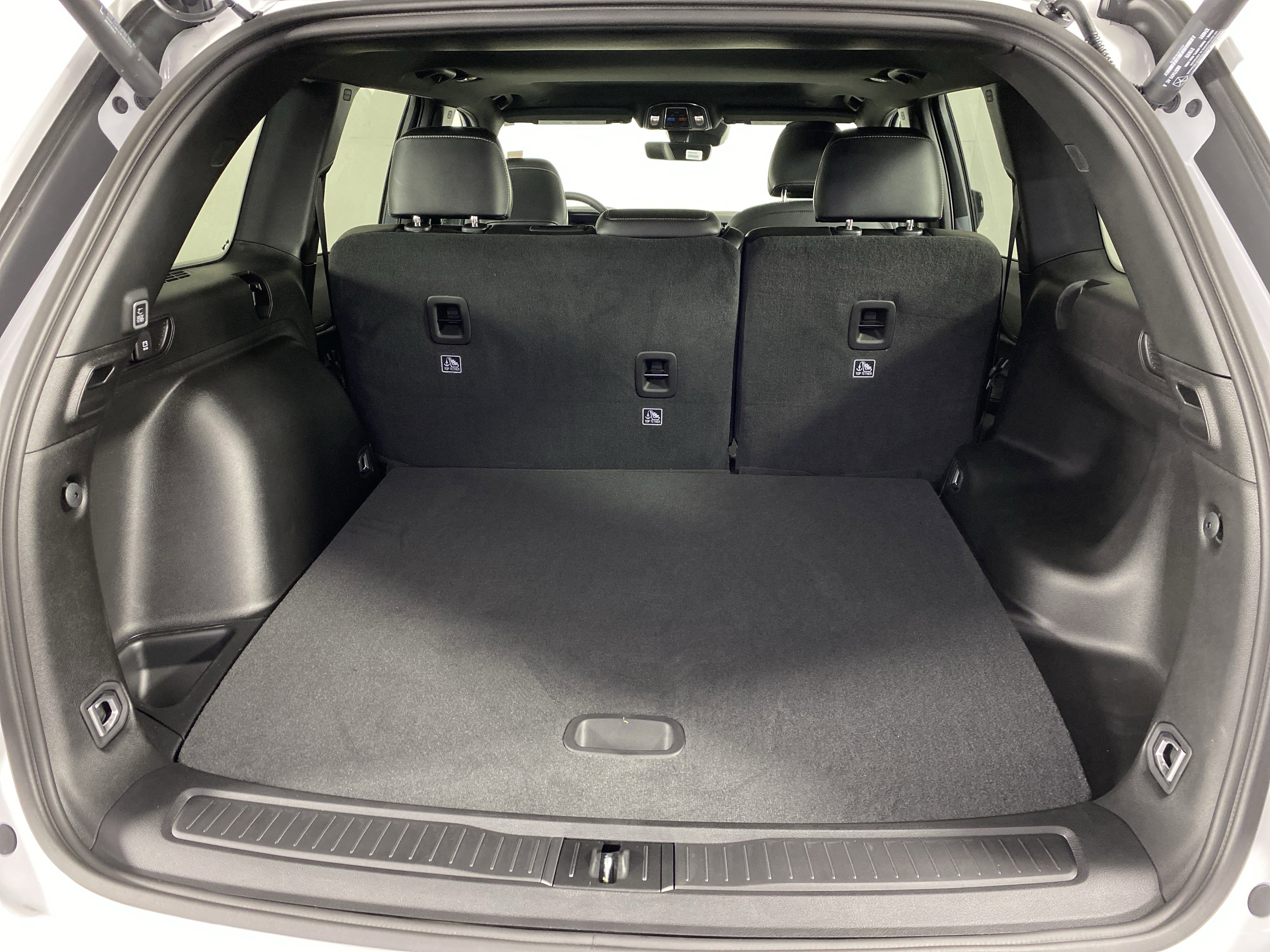 New 2025 Jeep Grand Cherokee Altitude image 32