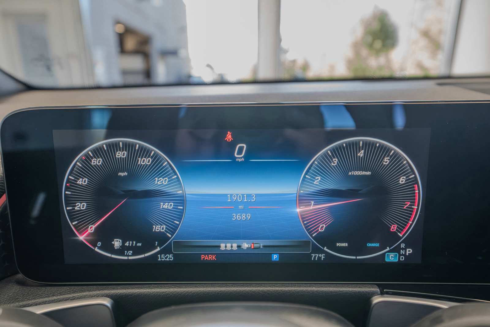 Used 2025 Mercedes-Benz GLB 250 4MATIC image 10