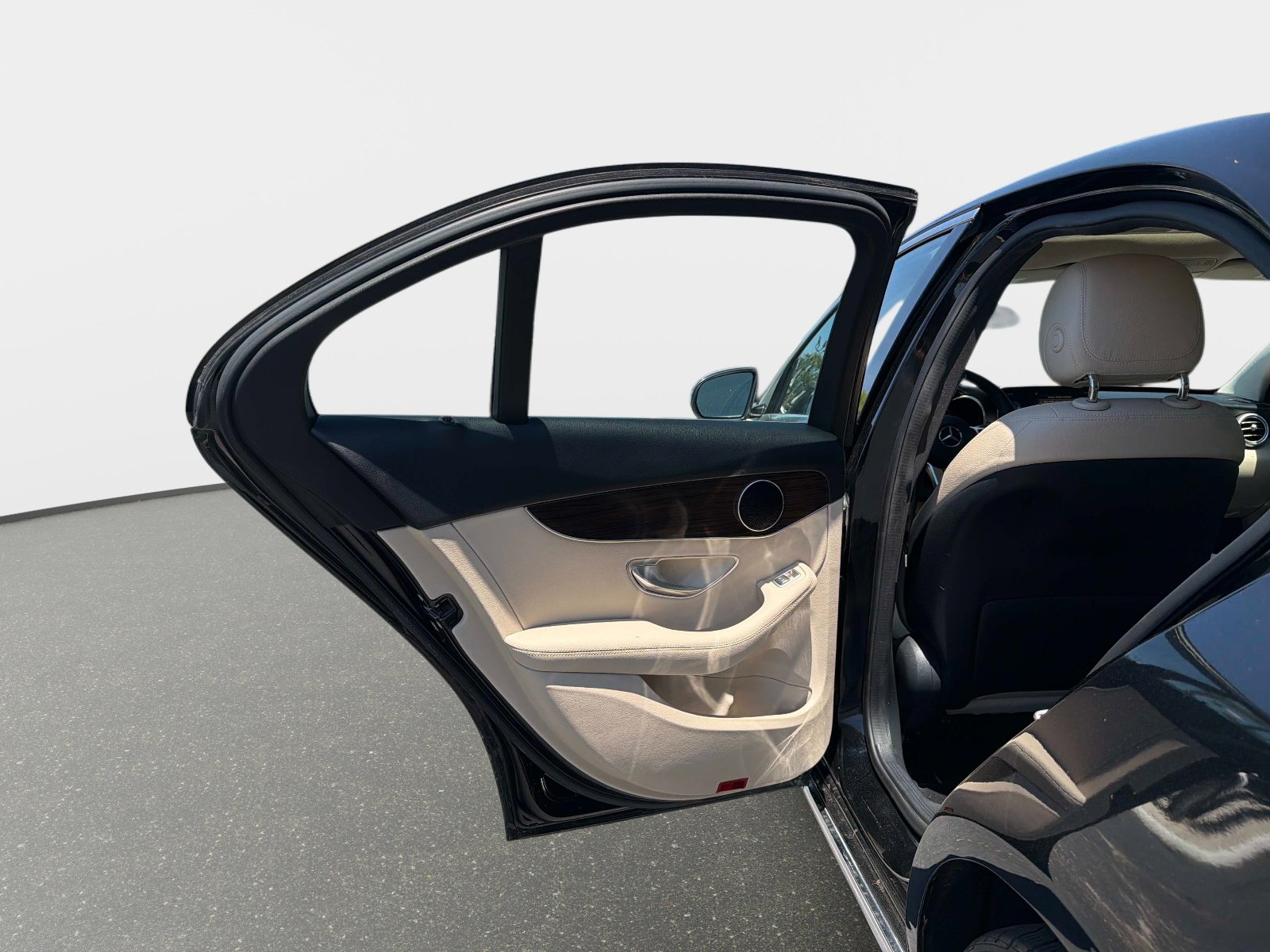 Used 2021 Mercedes-Benz C 300 Sedan image 30