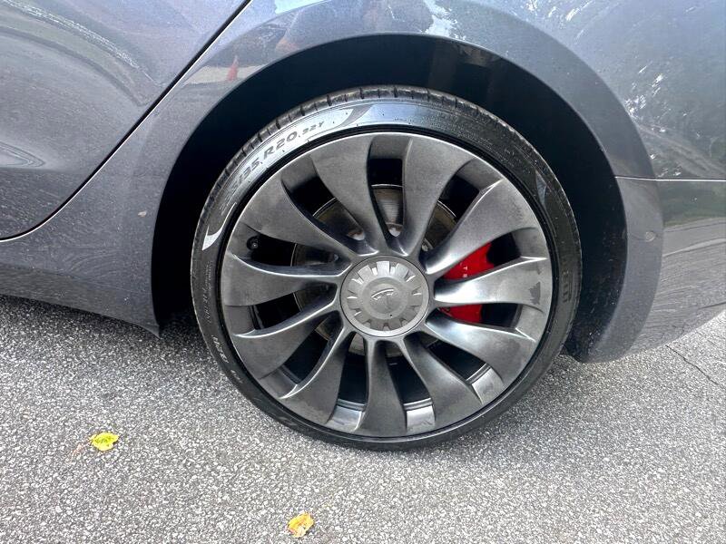 Used 2021 Tesla Model 3 Performance image 13