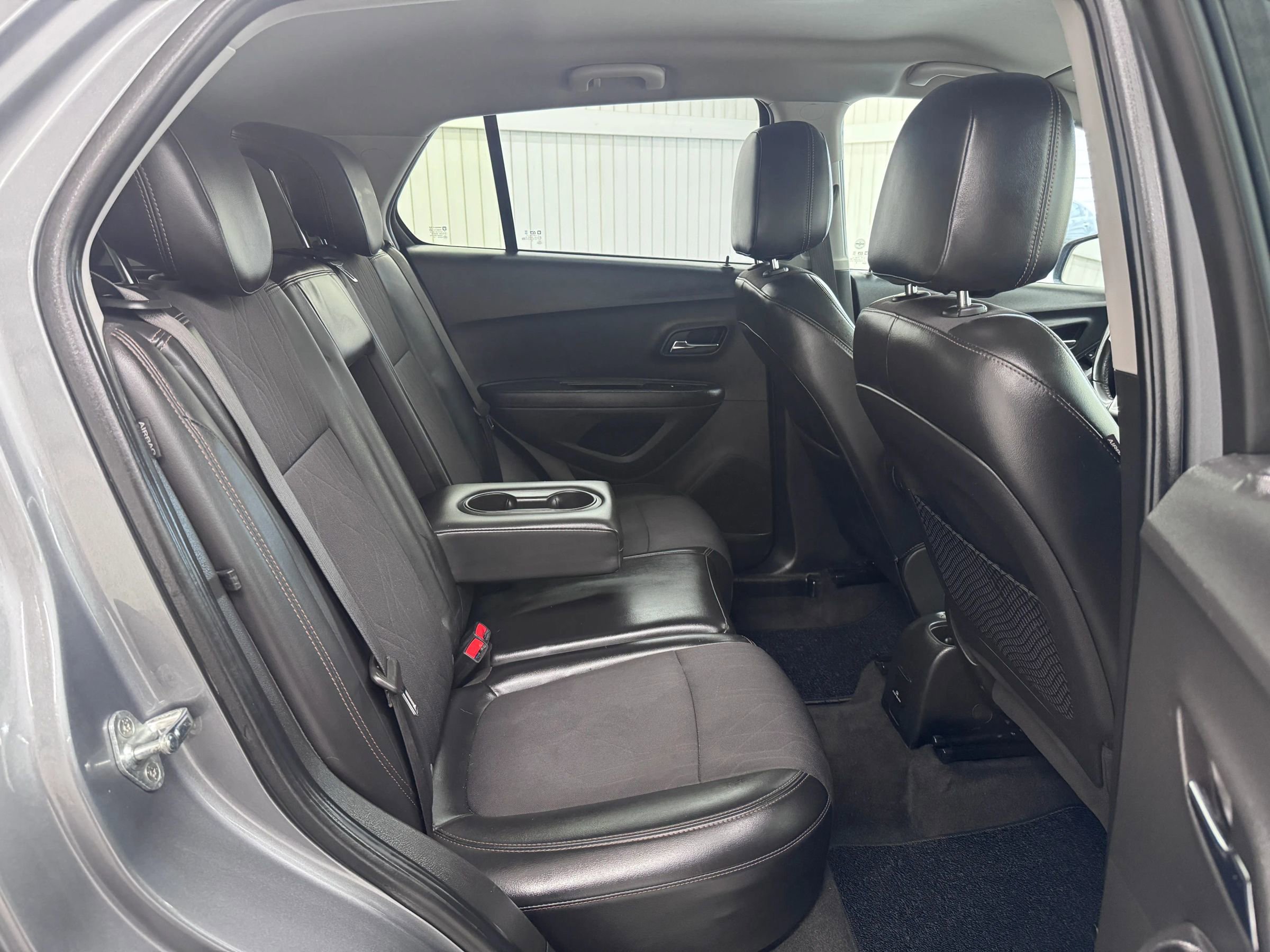 Used 2019 Chevrolet Trax LT w/ LT Convenience Package AWD/4WD image 11