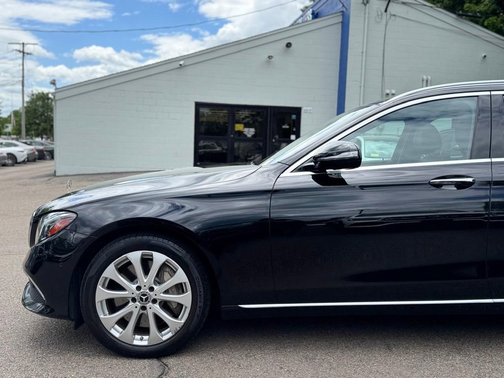 Used 2020 Mercedes-Benz E 450 4MATIC Wagon image 10