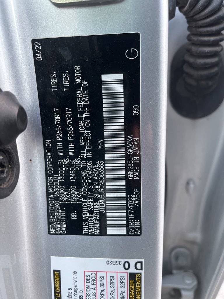Used 2022 Toyota 4Runner SR5 AWD/4WD image 10