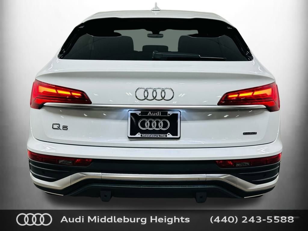 Used 2023 Audi Q5 2.0T Premium w/ Convenience Package image 9