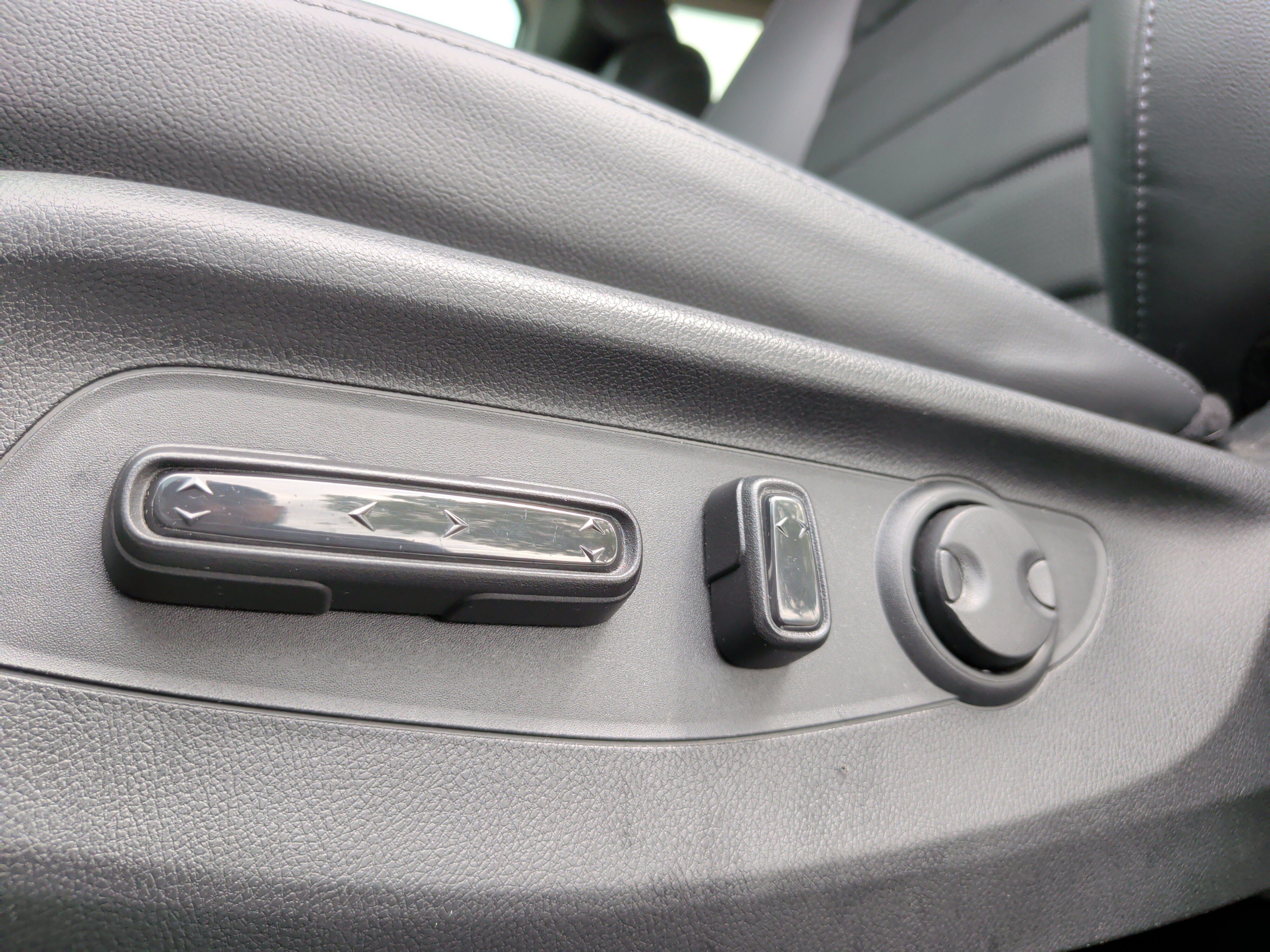 Used 2024 Honda CR-V EX-L image 25