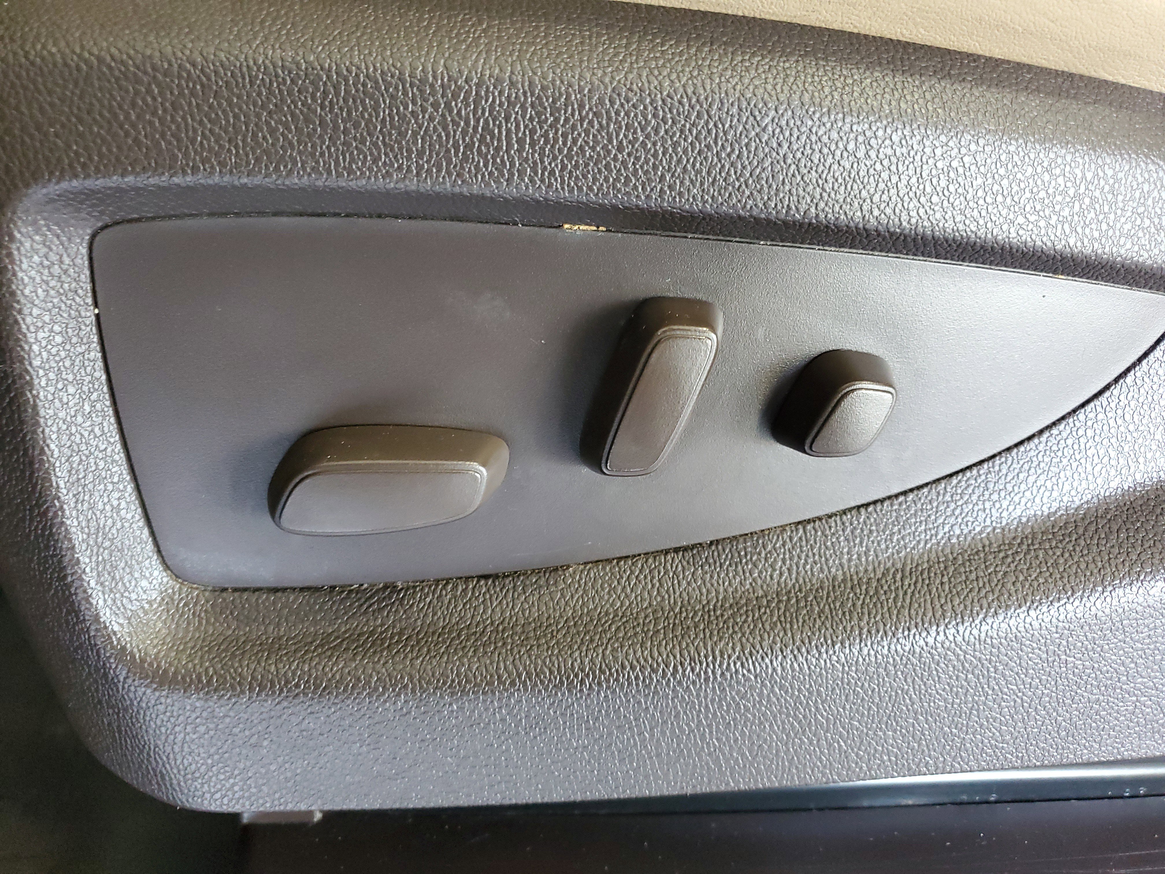 Used 2018 GMC Sierra 3500 Denali w/ Duramax Plus Package image 19