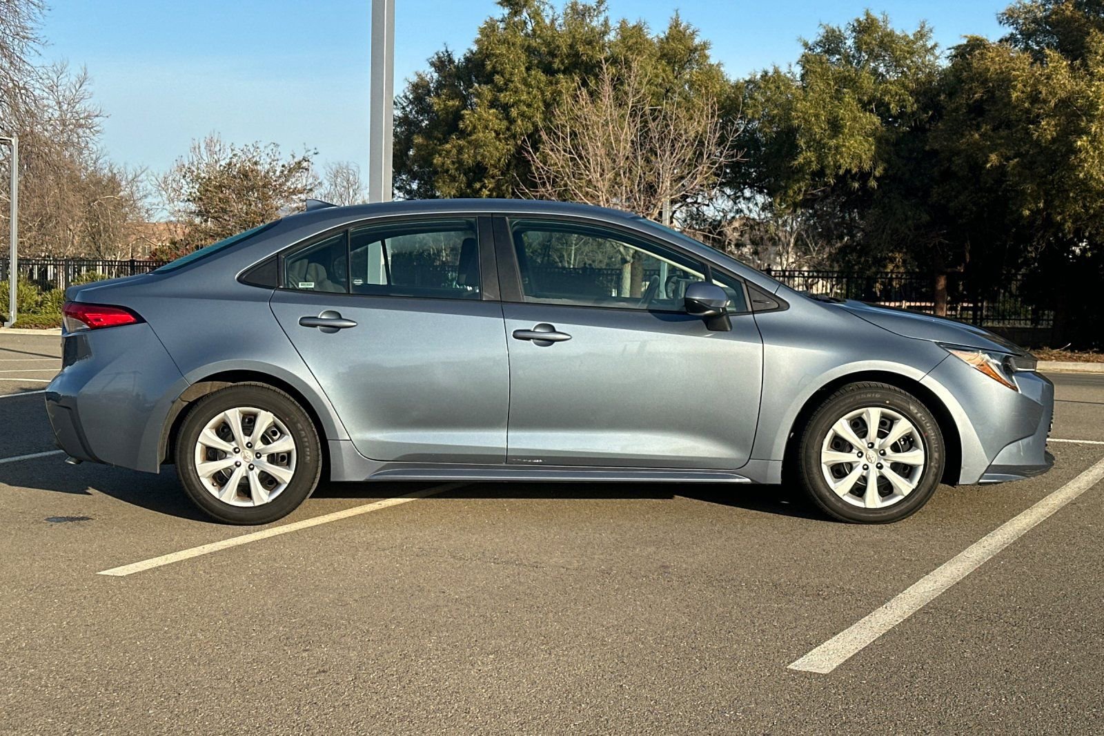 Used 2024 Toyota Corolla LE image 3