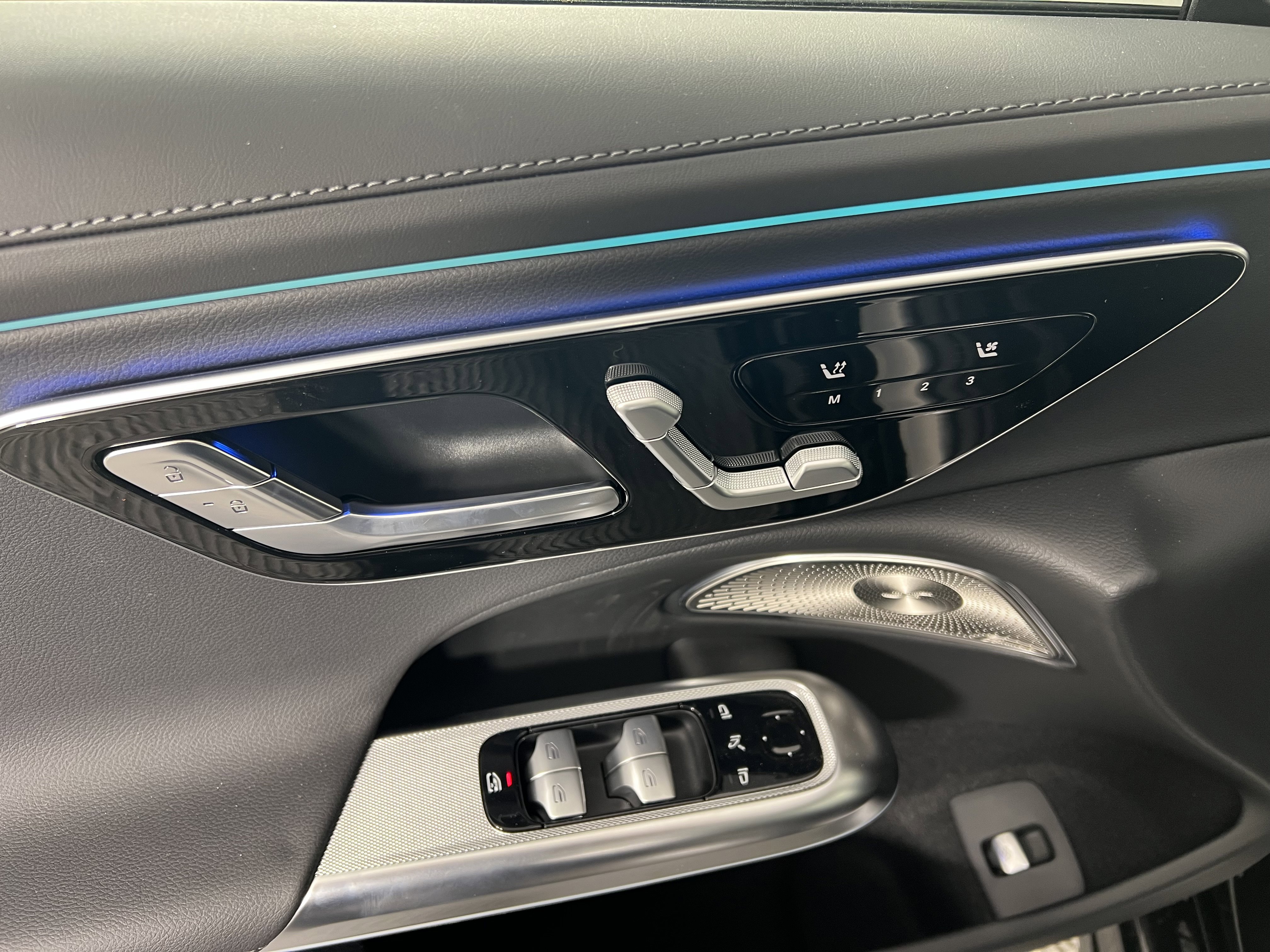 New 2026 Mercedes-Benz E 350 4MATIC Sedan image 19