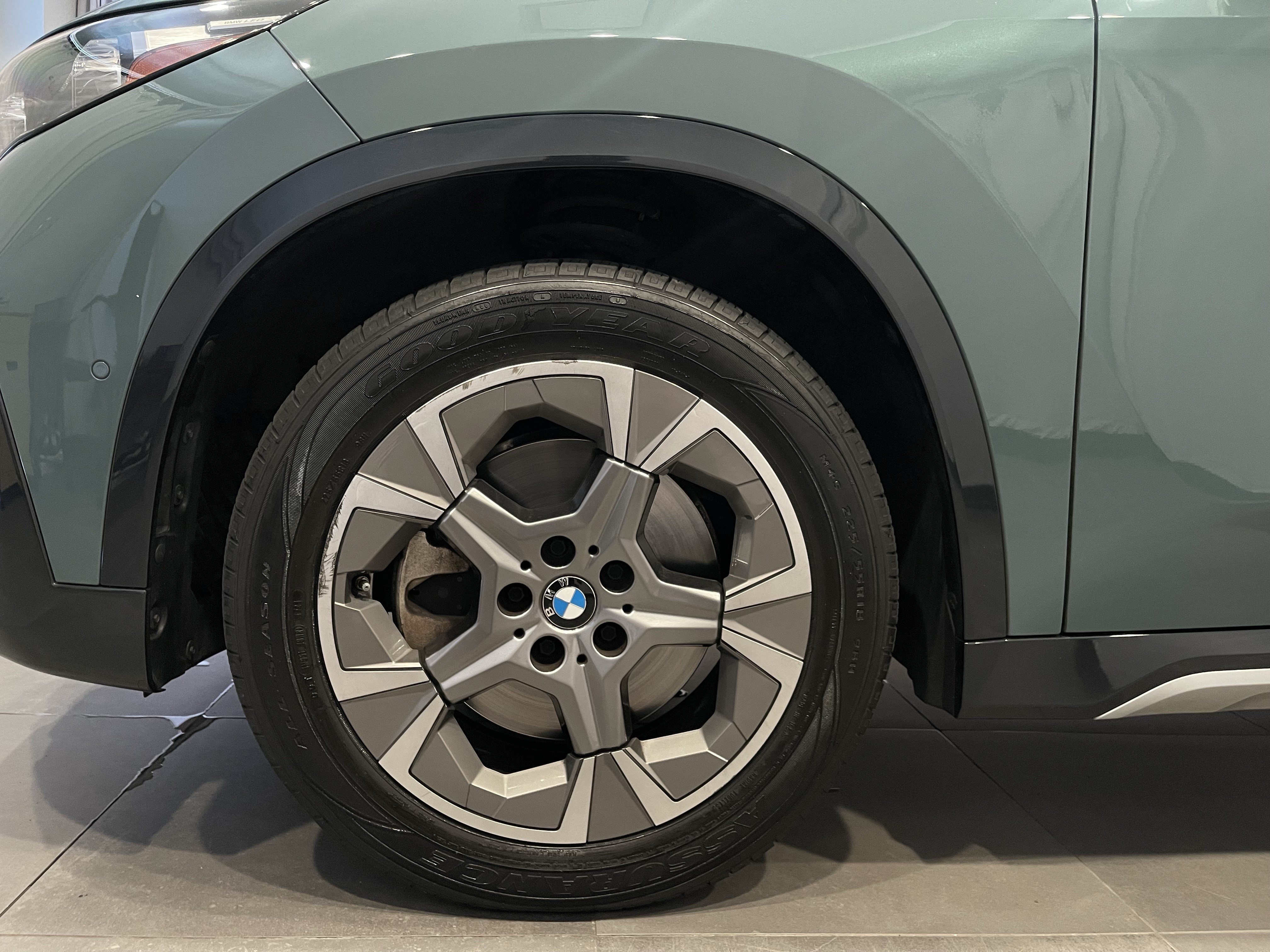 Certified 2023 BMW X1 xDrive28i w/ Premium Package AWD/4WD image 7