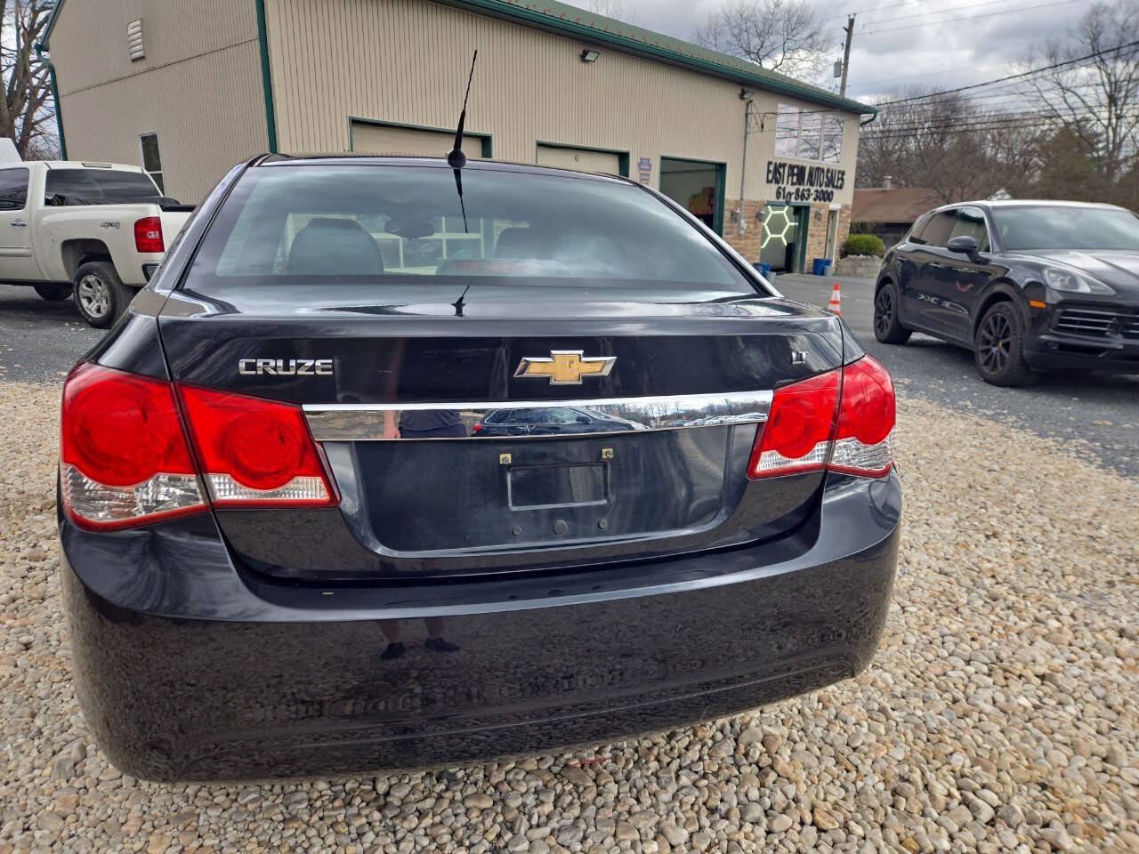 Used 2014 Chevrolet Cruze LT FWD image 6