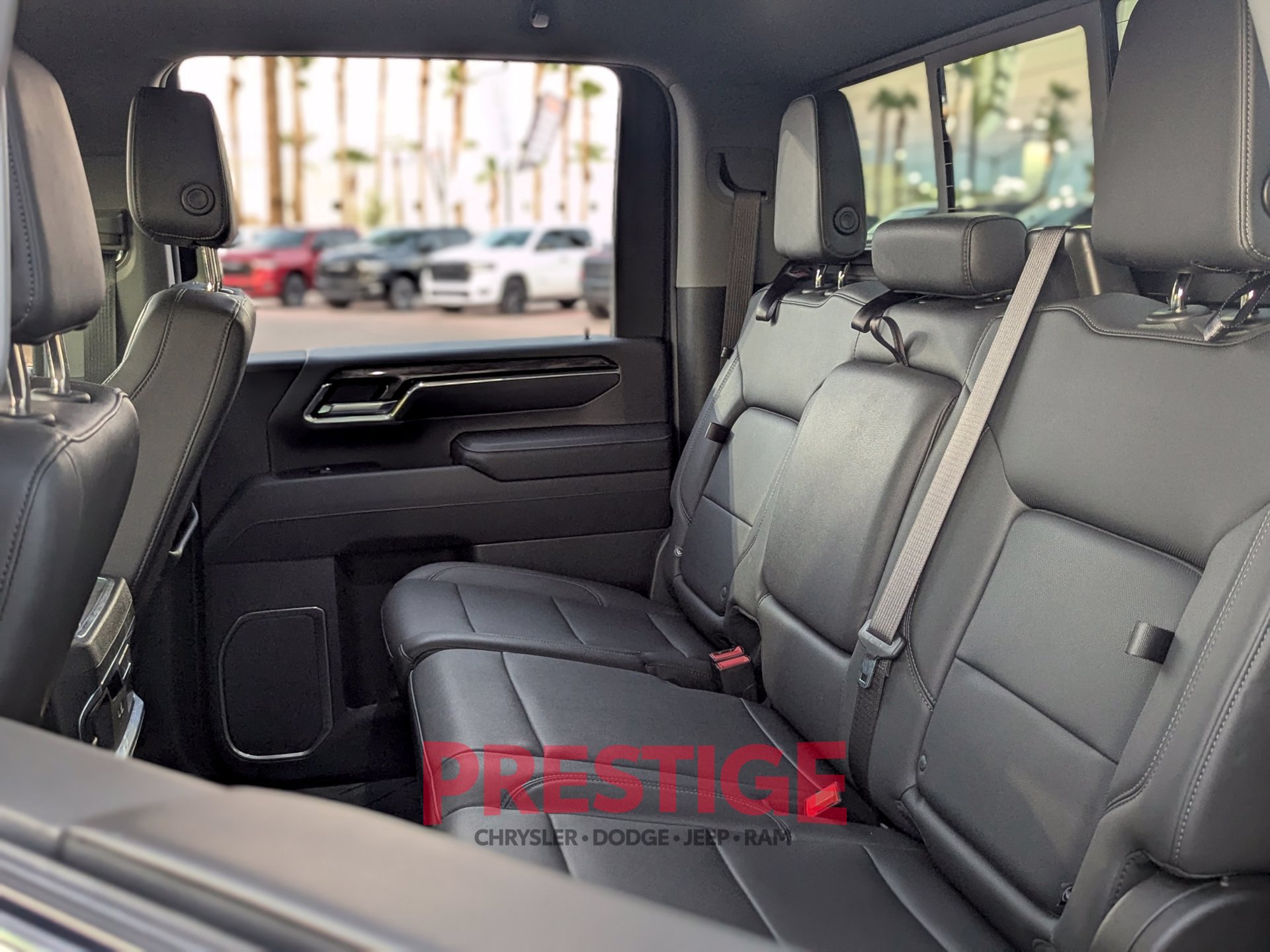 Used 2024 Chevrolet Silverado 3500 LTZ w/ LTZ Plus Package AWD/4WD image 29