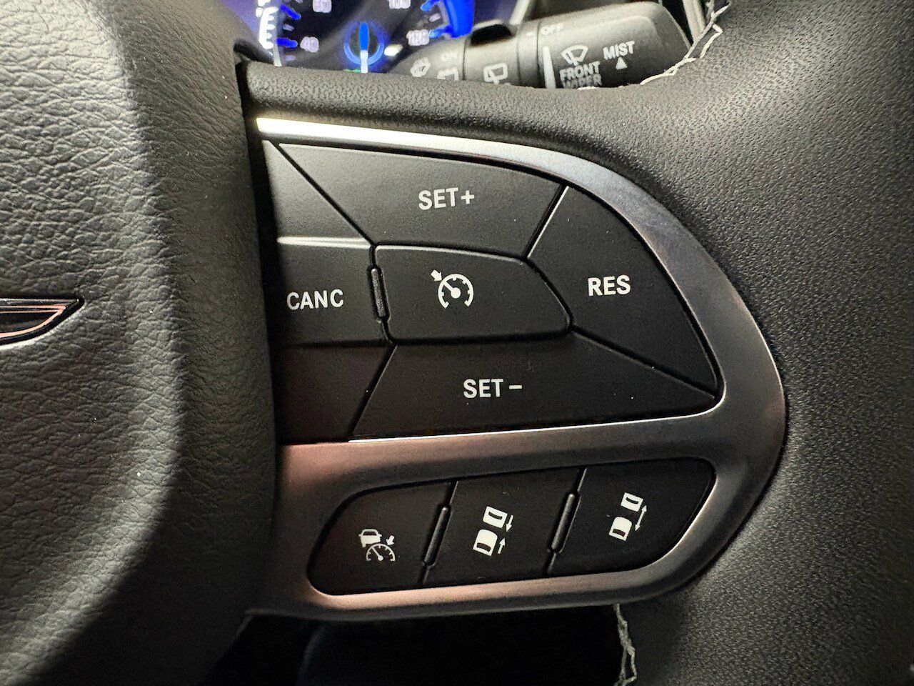 New 2026 Chrysler Voyager LX FWD image 17