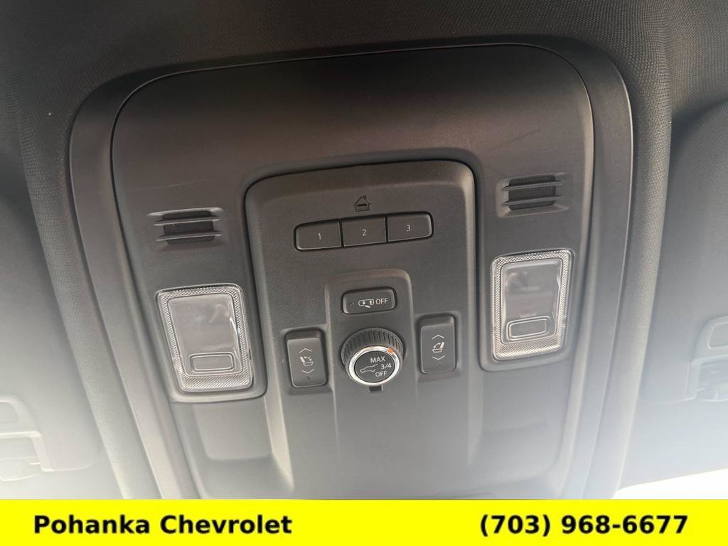 Used 2023 Cadillac Escalade ESV Luxury AWD/4WD image 16