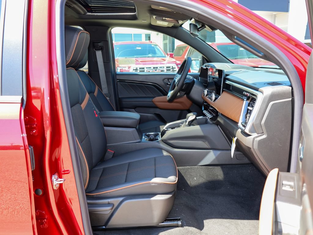 New 2026 GMC Canyon AT4 w/ Technology Plus Package AWD/4WD image 30