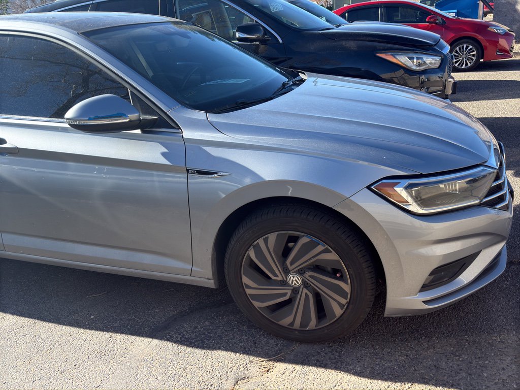 Used 2019 Volkswagen Jetta SEL Premium image 4