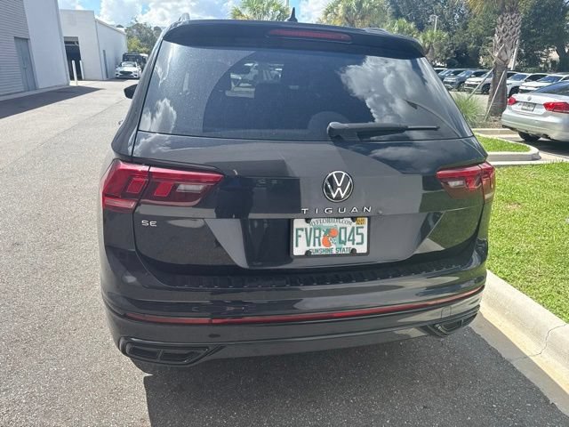 Used 2023 Volkswagen Tiguan SE R-Line FWD image 8