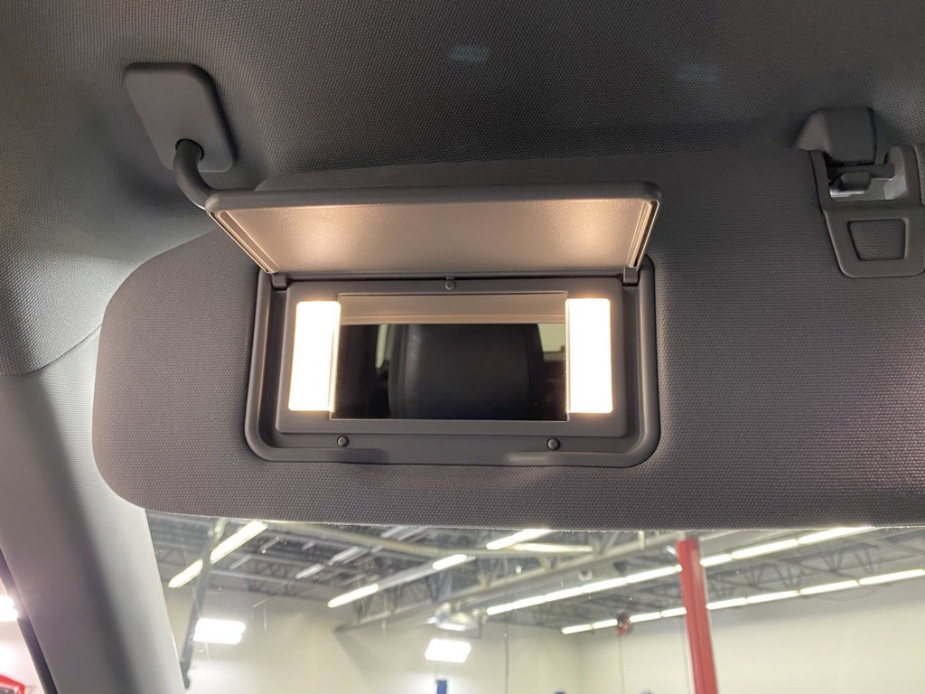 Used 2023 Ford Explorer Limited image 44