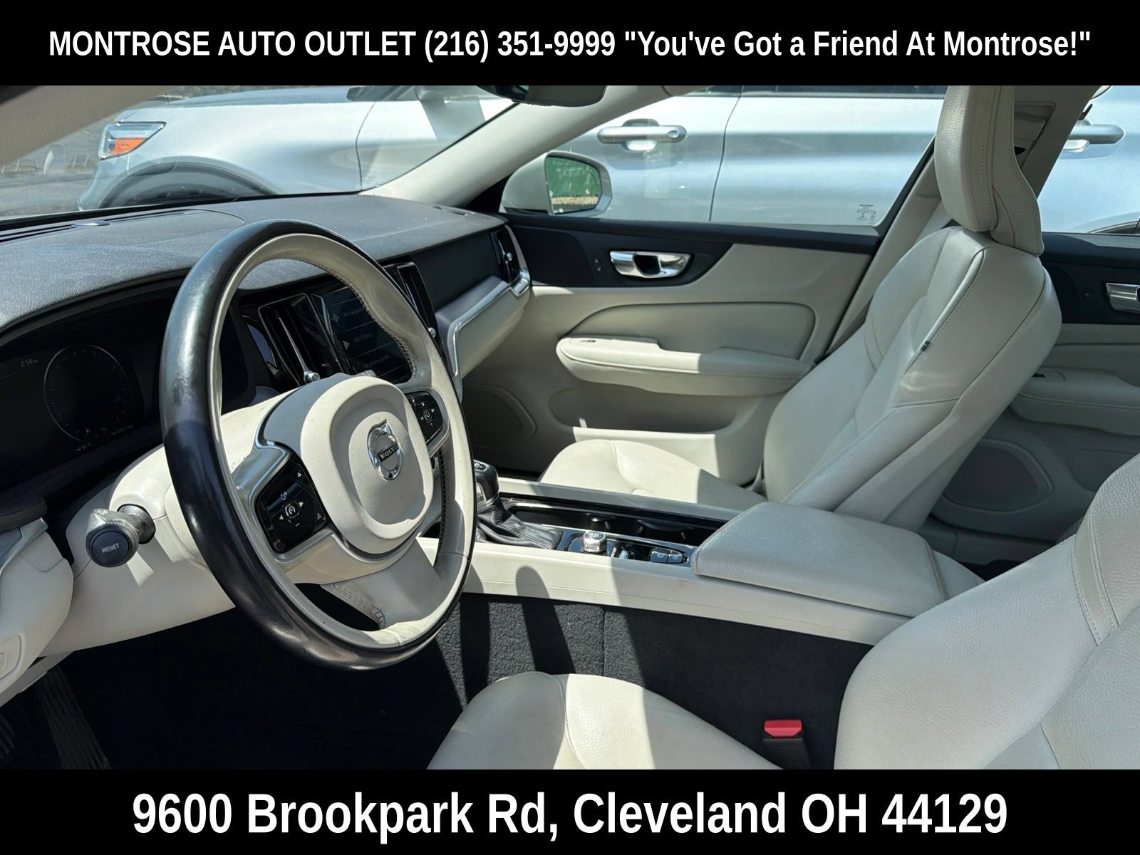 Used 2020 Volvo S60 T5 Momentum FWD image 2