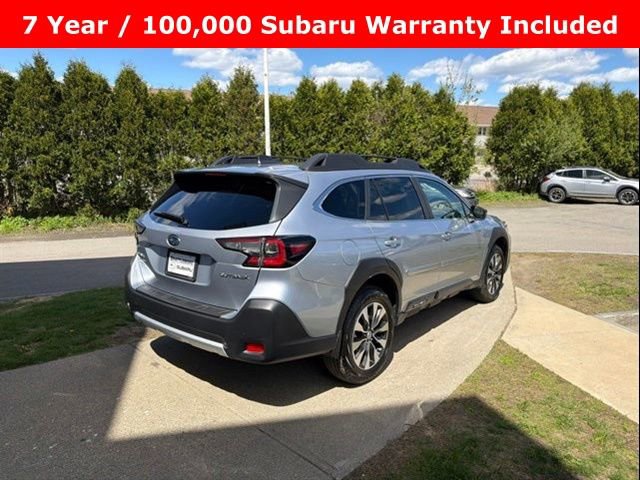 Used 2025 Subaru Outback Limited AWD/4WD image 3