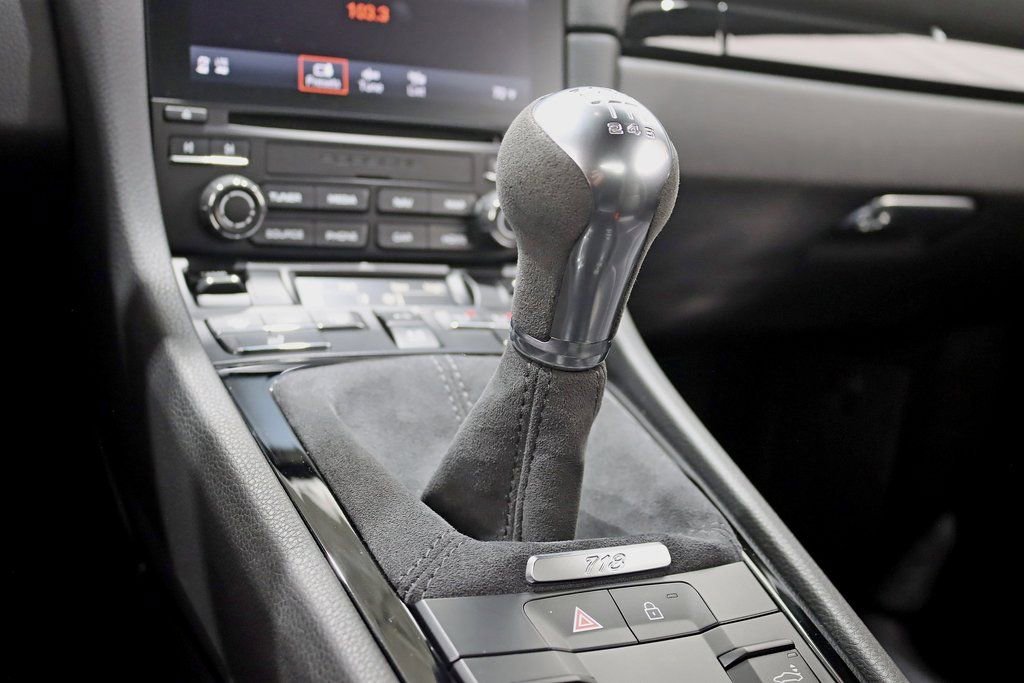 Used 2019 Porsche 718 Cayman S image 25