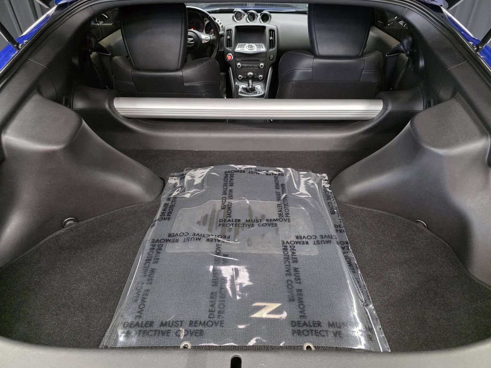 Used 2020 Nissan 370Z NISMO RWD image 36