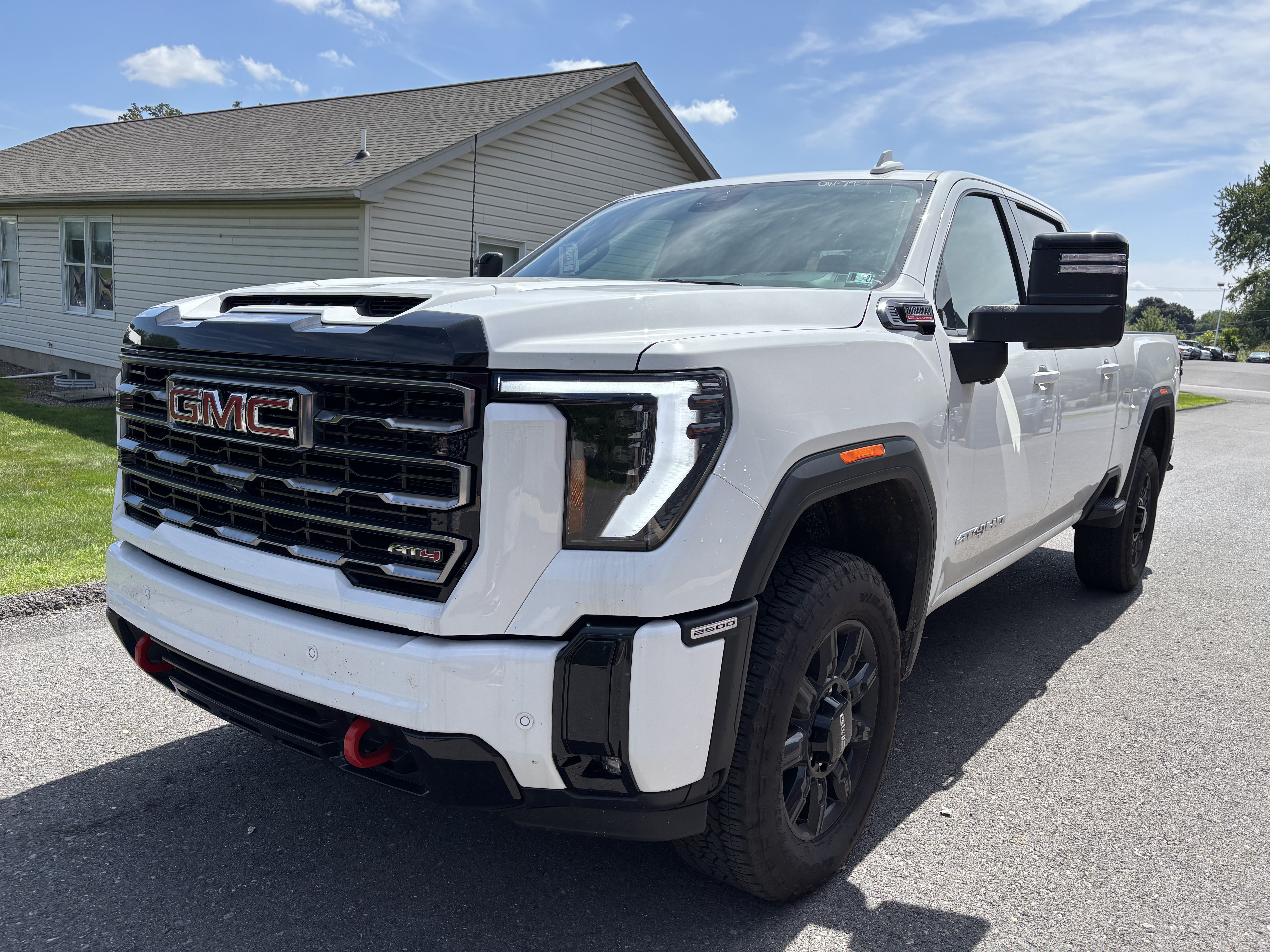Used 2025 GMC Sierra 2500 AT4 AWD/4WD image 7