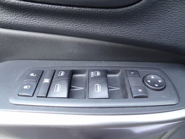 Used 2019 Jeep Cherokee Latitude w/ Popular Appearance Group AWD/4WD image 8