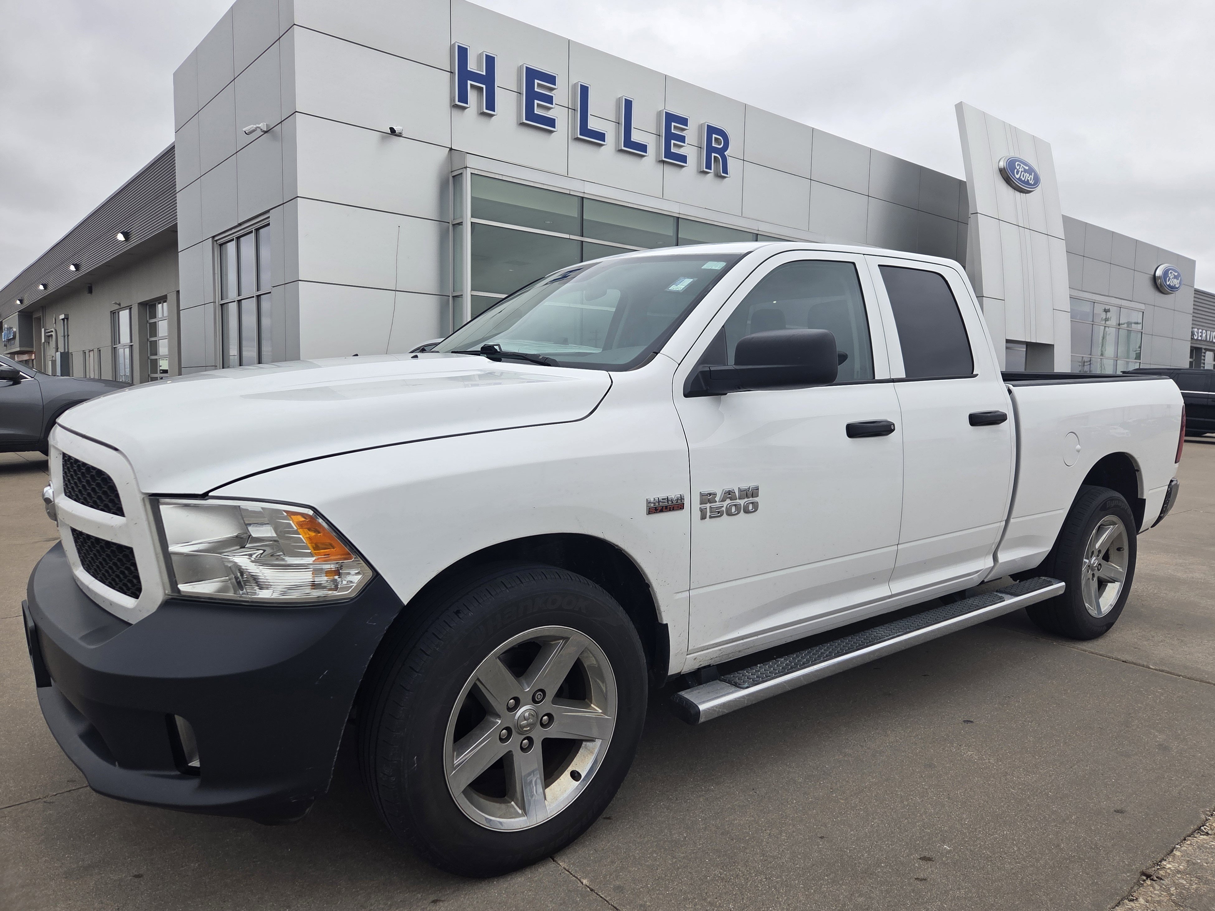 Used 2017 RAM 1500 Express w/ Express Value Package image 3