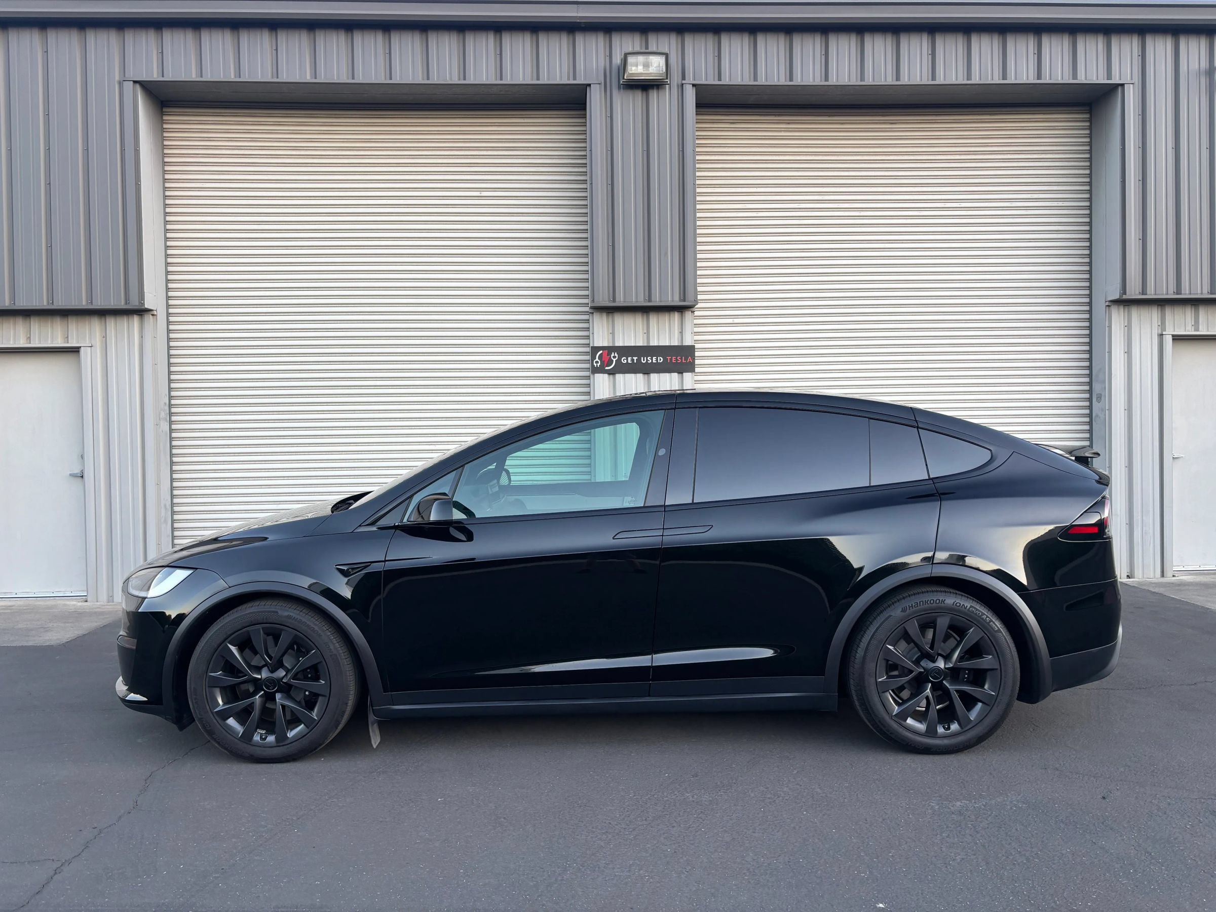 Used 2023 Tesla Model X AWD/4WD image 3