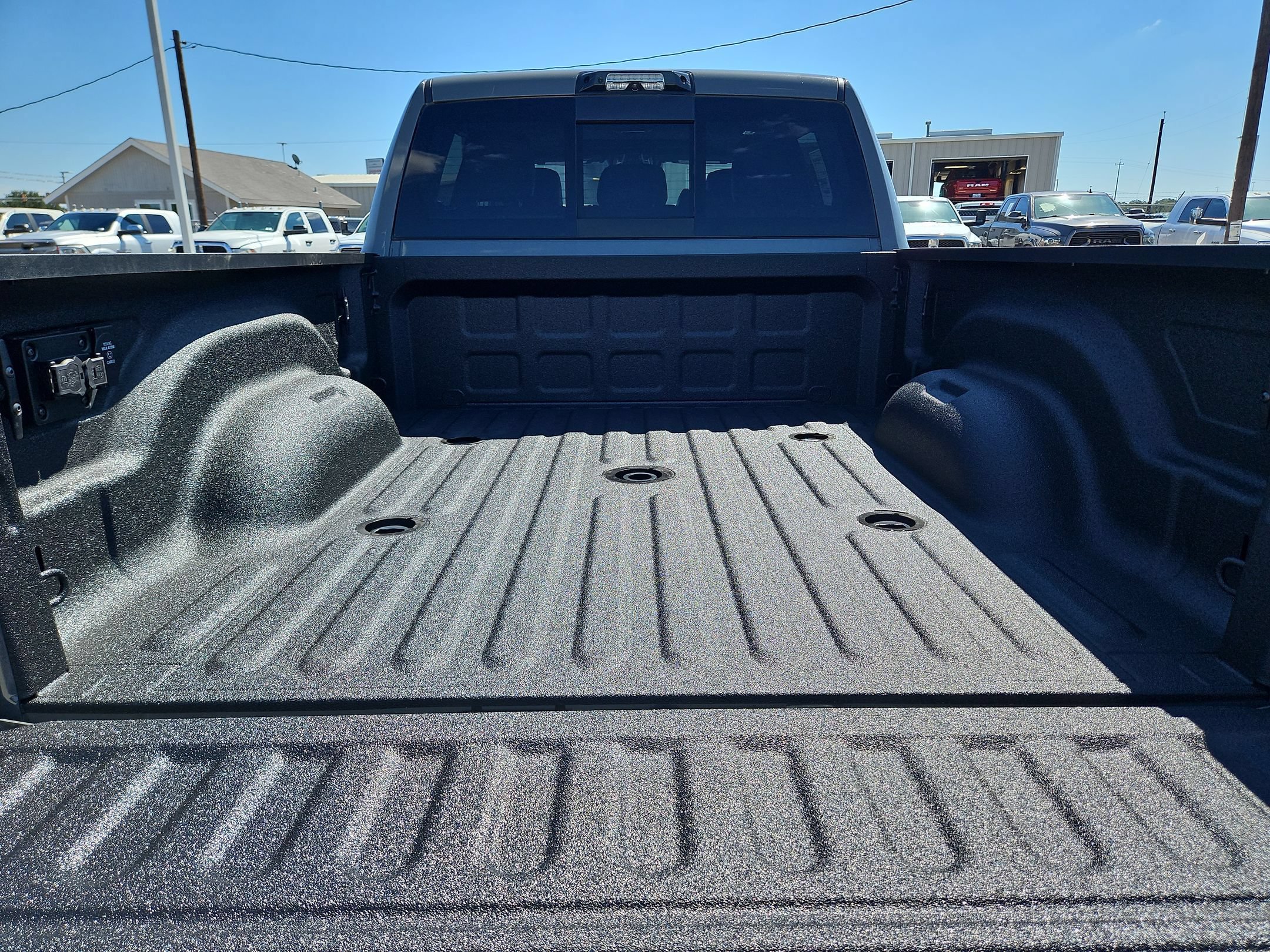 New 2027 RAM 3500 Limited AWD/4WD image 19