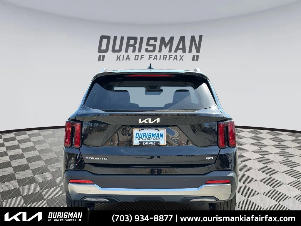New 2025 Kia Sorento EX image 4