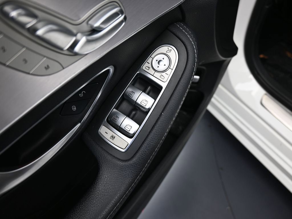 Used 2018 Mercedes-Benz C 300 Sedan image 14