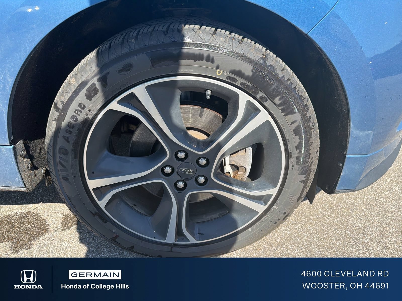 Used 2019 Ford Edge ST w/ Convenience Package AWD/4WD image 4