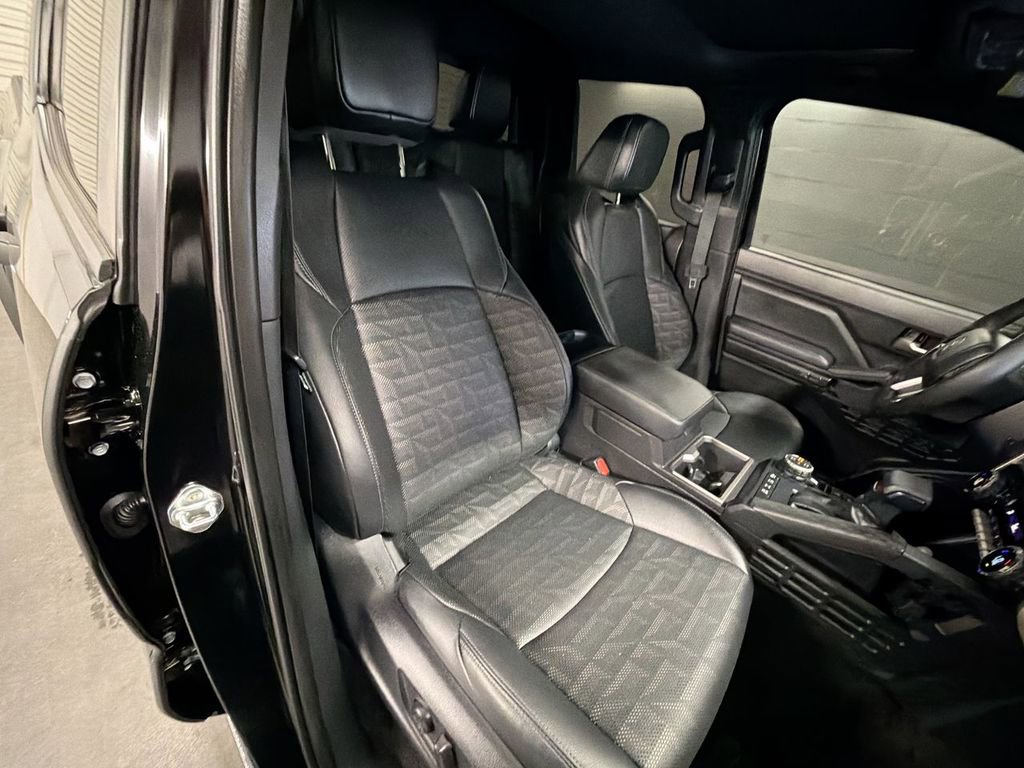 Used 2024 Toyota Tacoma TRD Off-Road w/ TRD Off Road Premium Package image 26