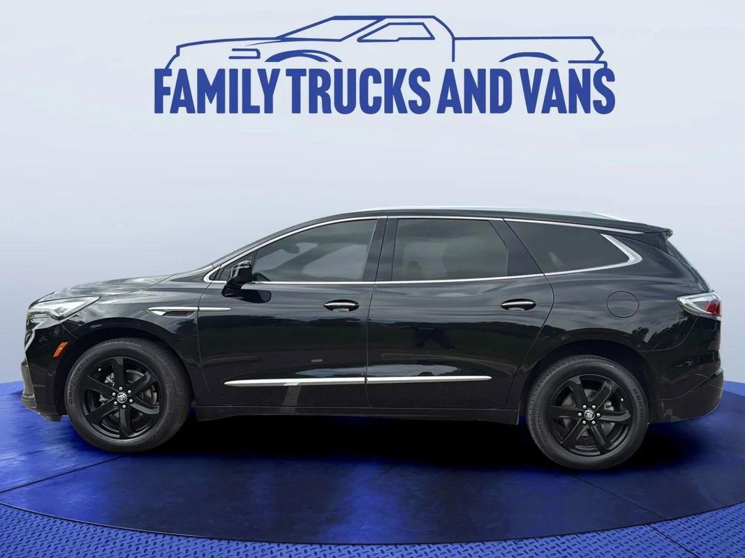 Used 2023 Buick Enclave Essence w/ Experience Buick Package image 2
