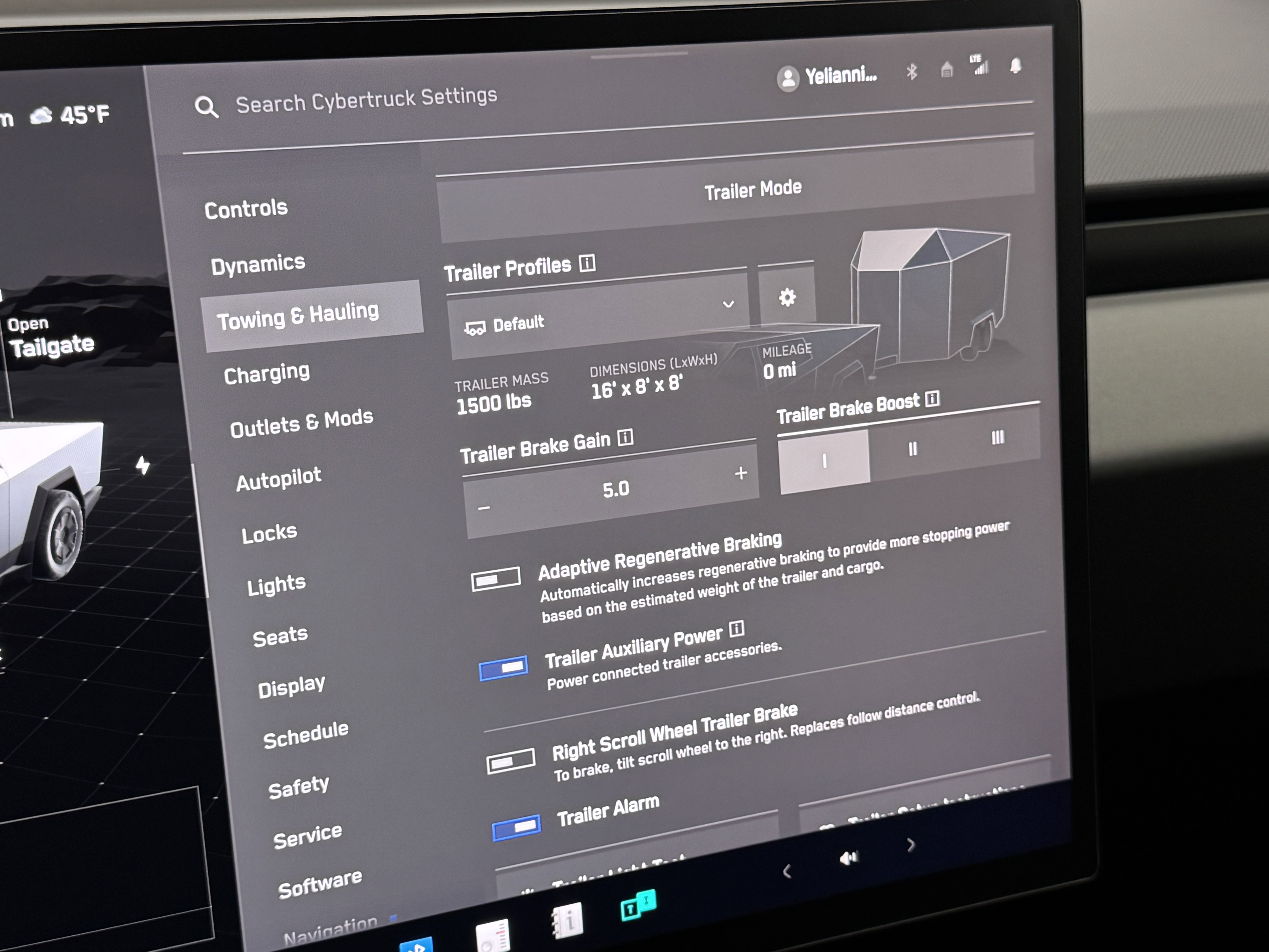 Used 2025 Tesla Cybertruck AWD Crew Cab image 27