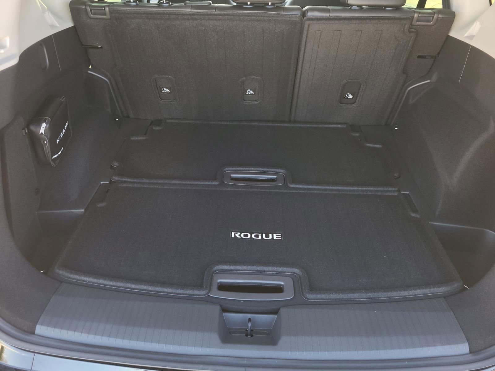 New 2026 Nissan Rogue Platinum image 15